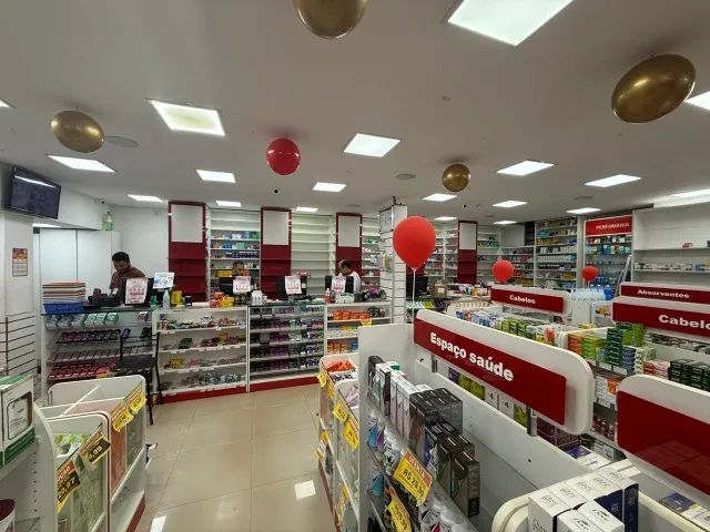 Móveis e Gôndolas para Farmácias e Drogarias