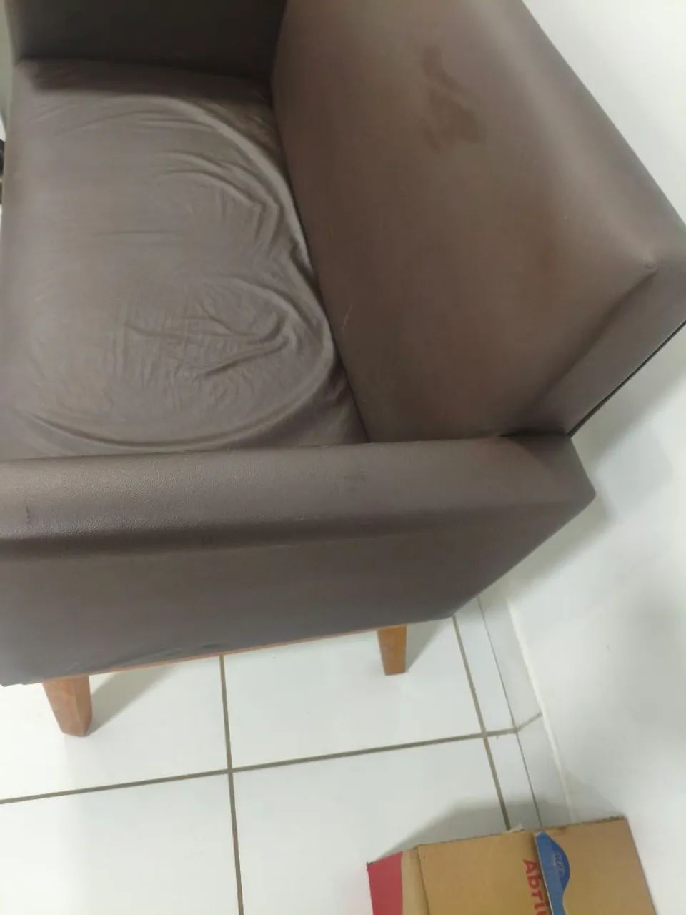 VENDO Sofá retrô / pé palito/namoradeira - Foto 5