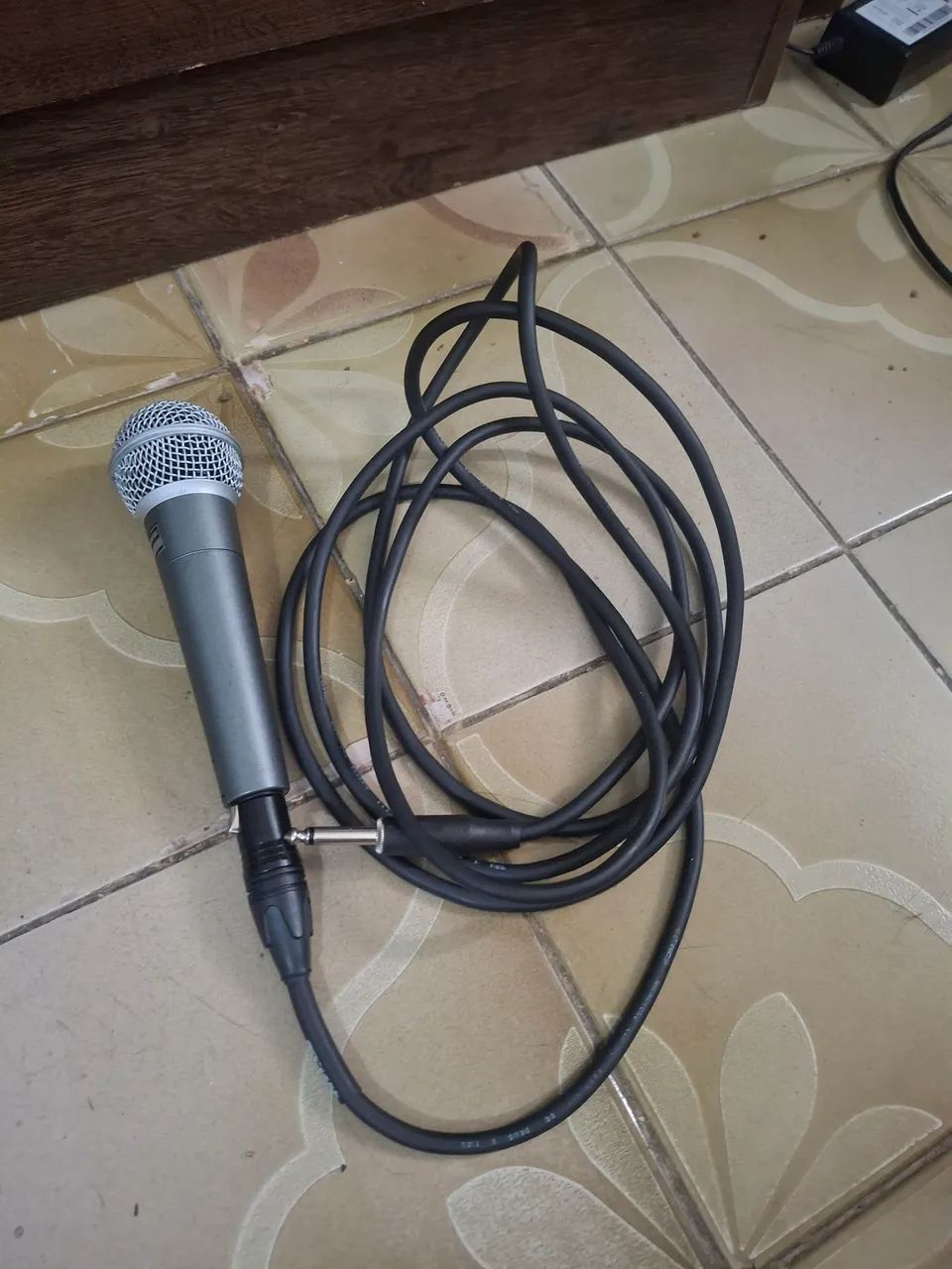 Microfone Dinâmico Shure Beta 58A - Foto 2