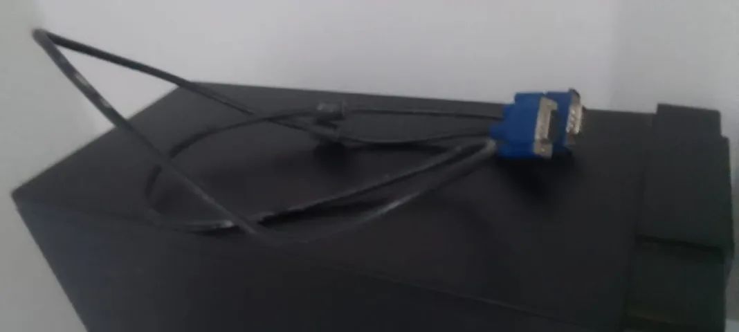 Monitor 1366x768 19" com cabo de força e vga (AOC E970SWNL) - Foto 5