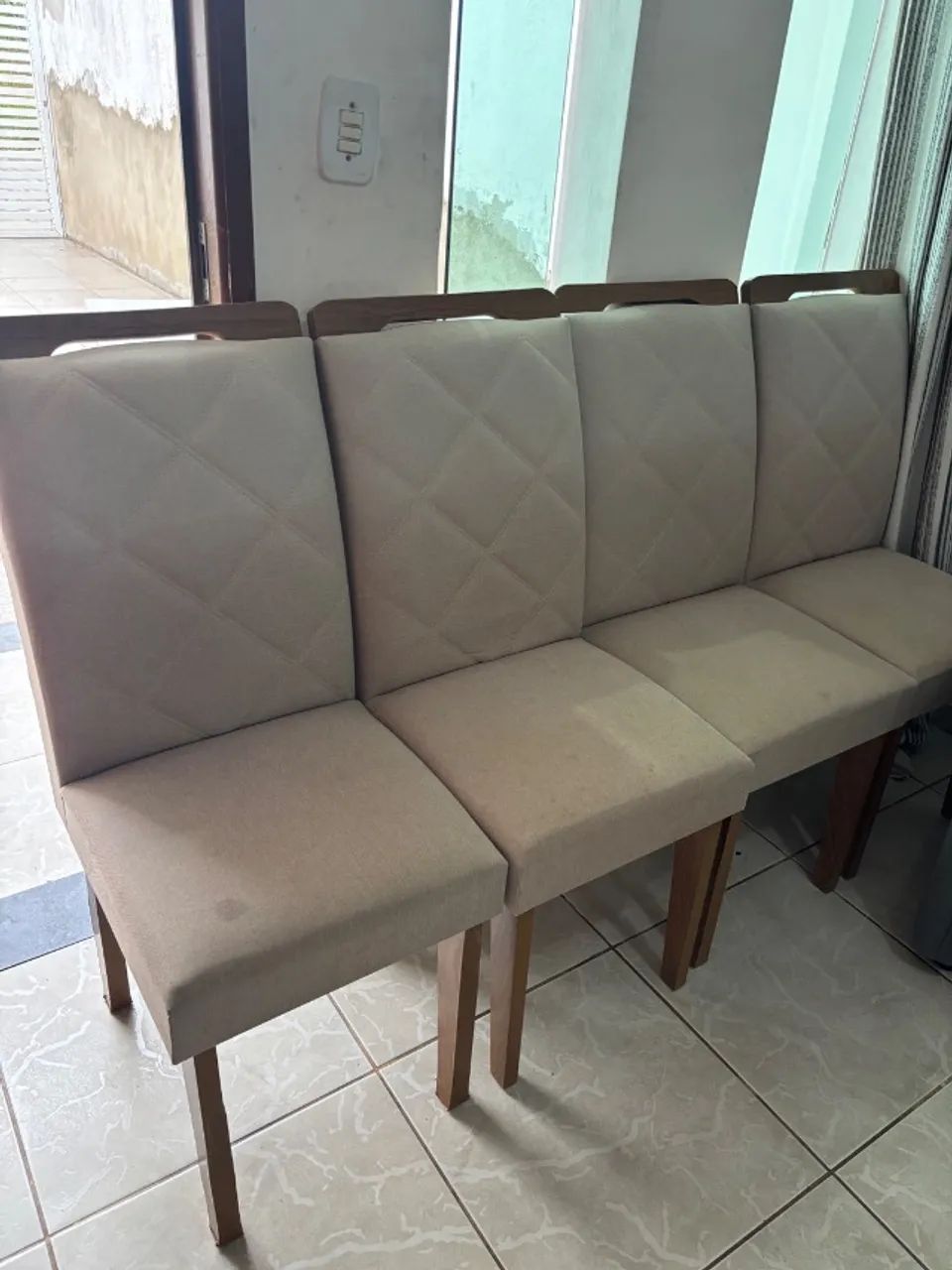 Mesa de jantar c/ 4 cadeiras - Foto 3