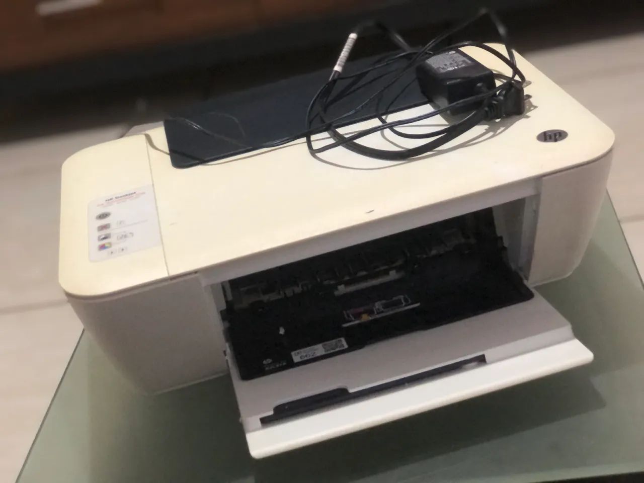Vendo impressora HP funcionando perfeitamente.