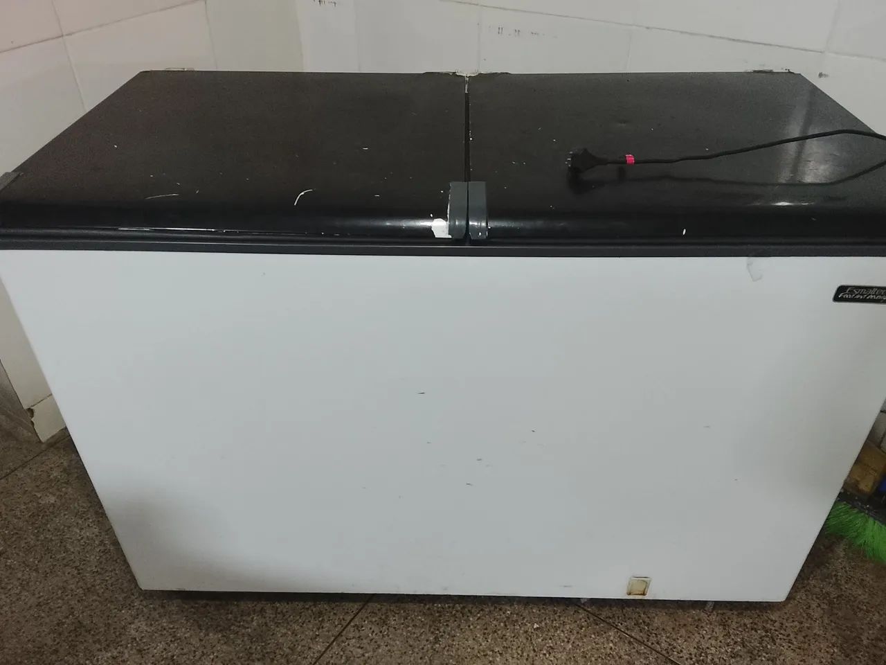 Vende se está frizer