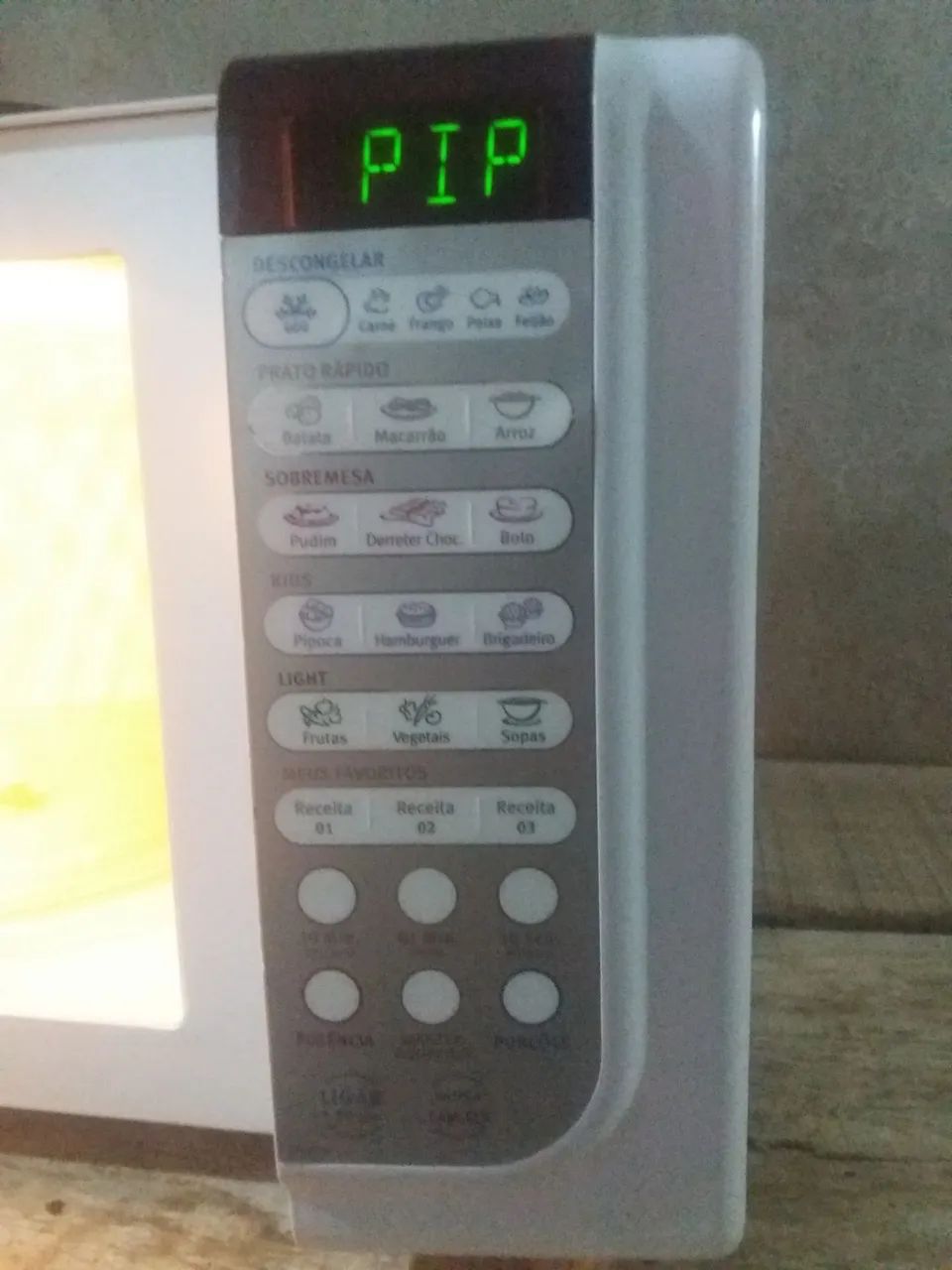Microondas Electrolux de 23L. Funcionando perfeitamente.  - Foto 4