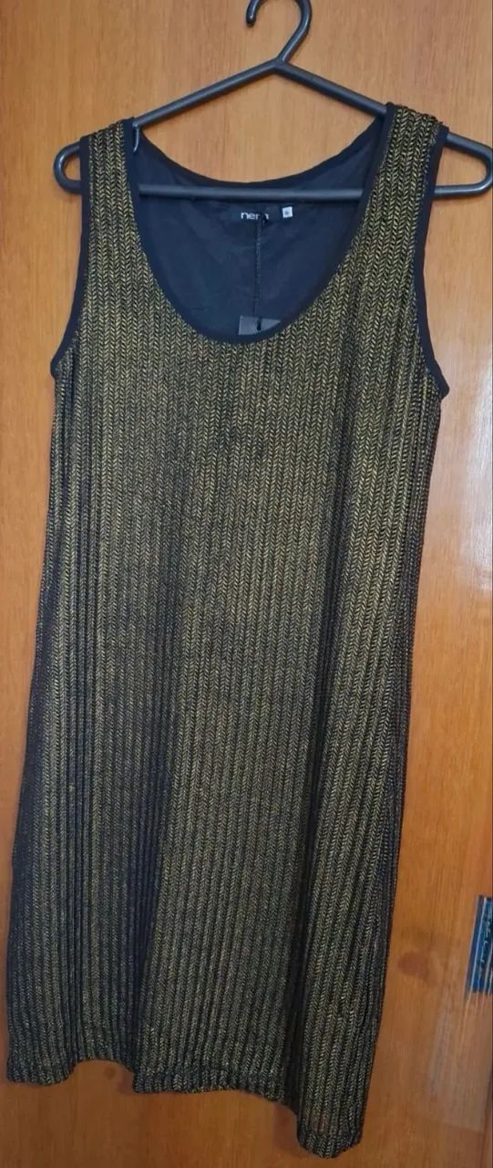 Vestido Dourado com Forro 