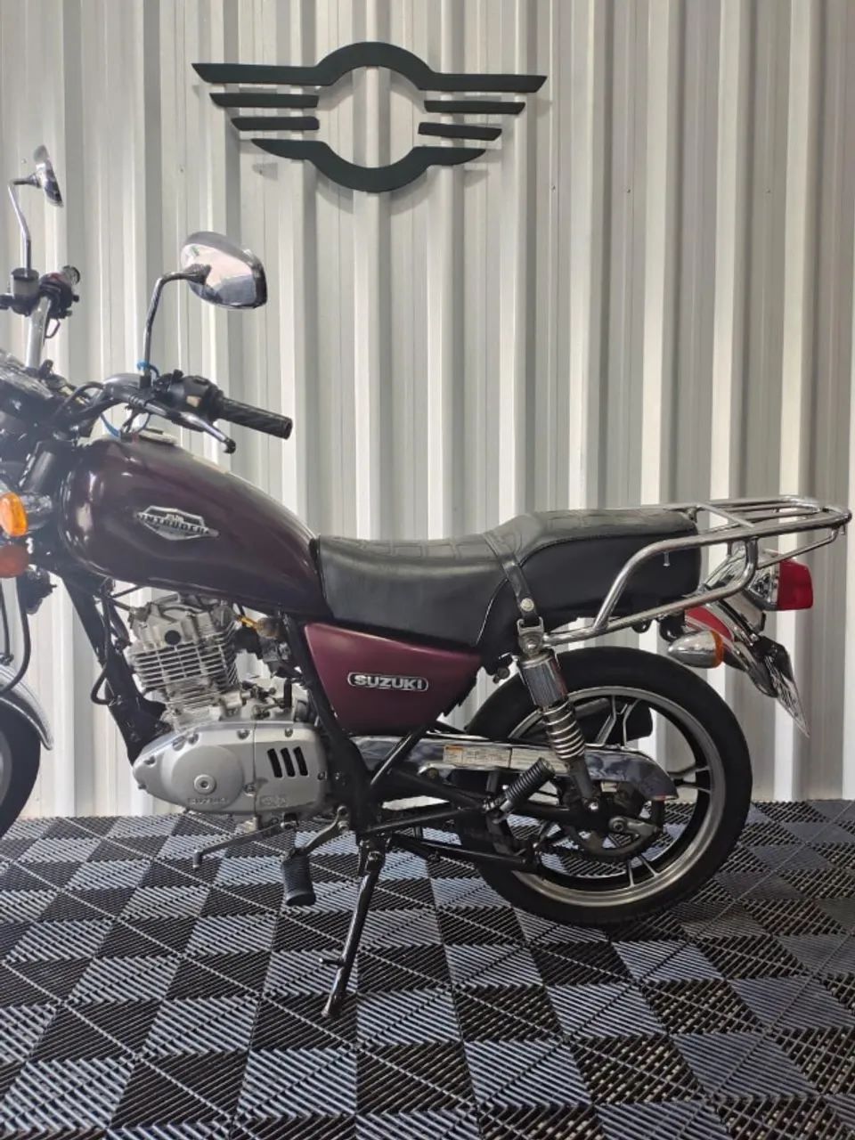 INTRUDER 125  - Foto 3