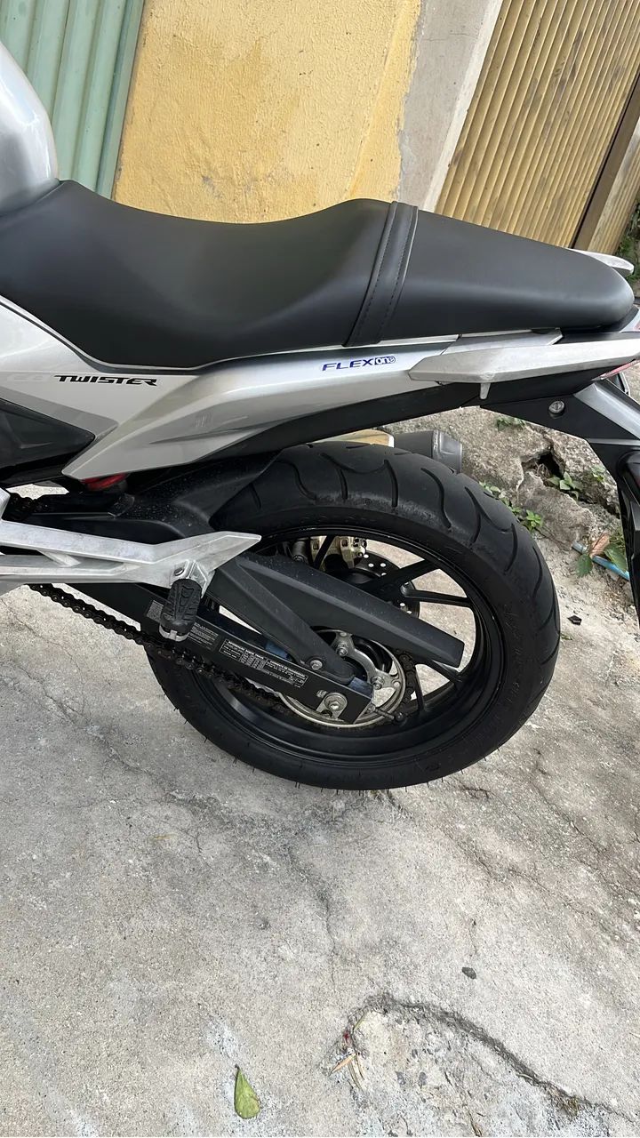 CB TWISTER 2018/2019 - Foto 5