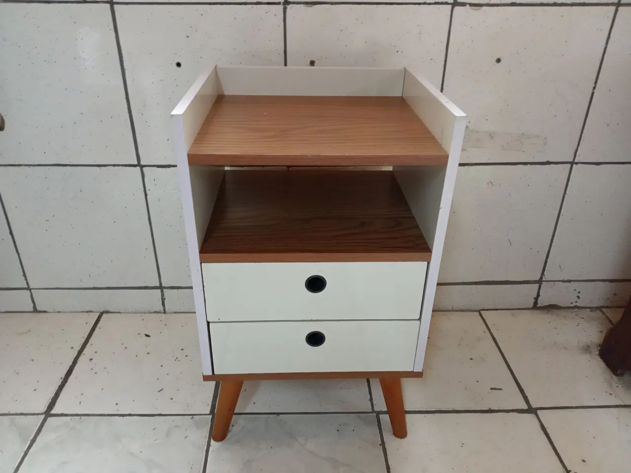Mesa de Cabeleireira com Duas Gavetas em MDF 