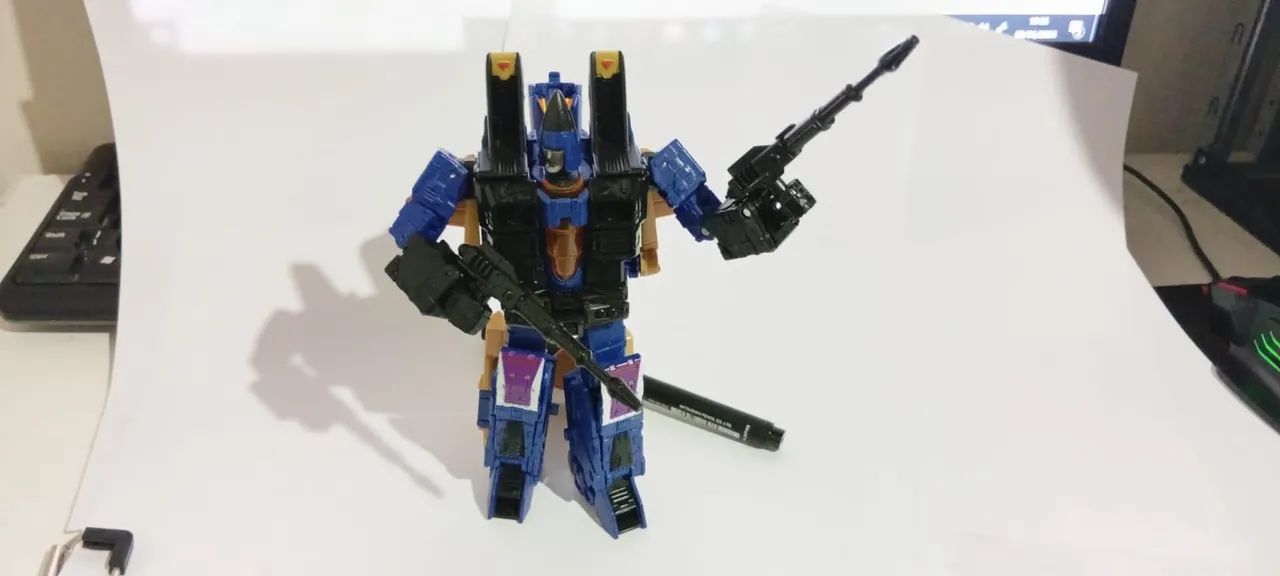 Transformers Dirge Legacy Evolution (Voyager Class) 