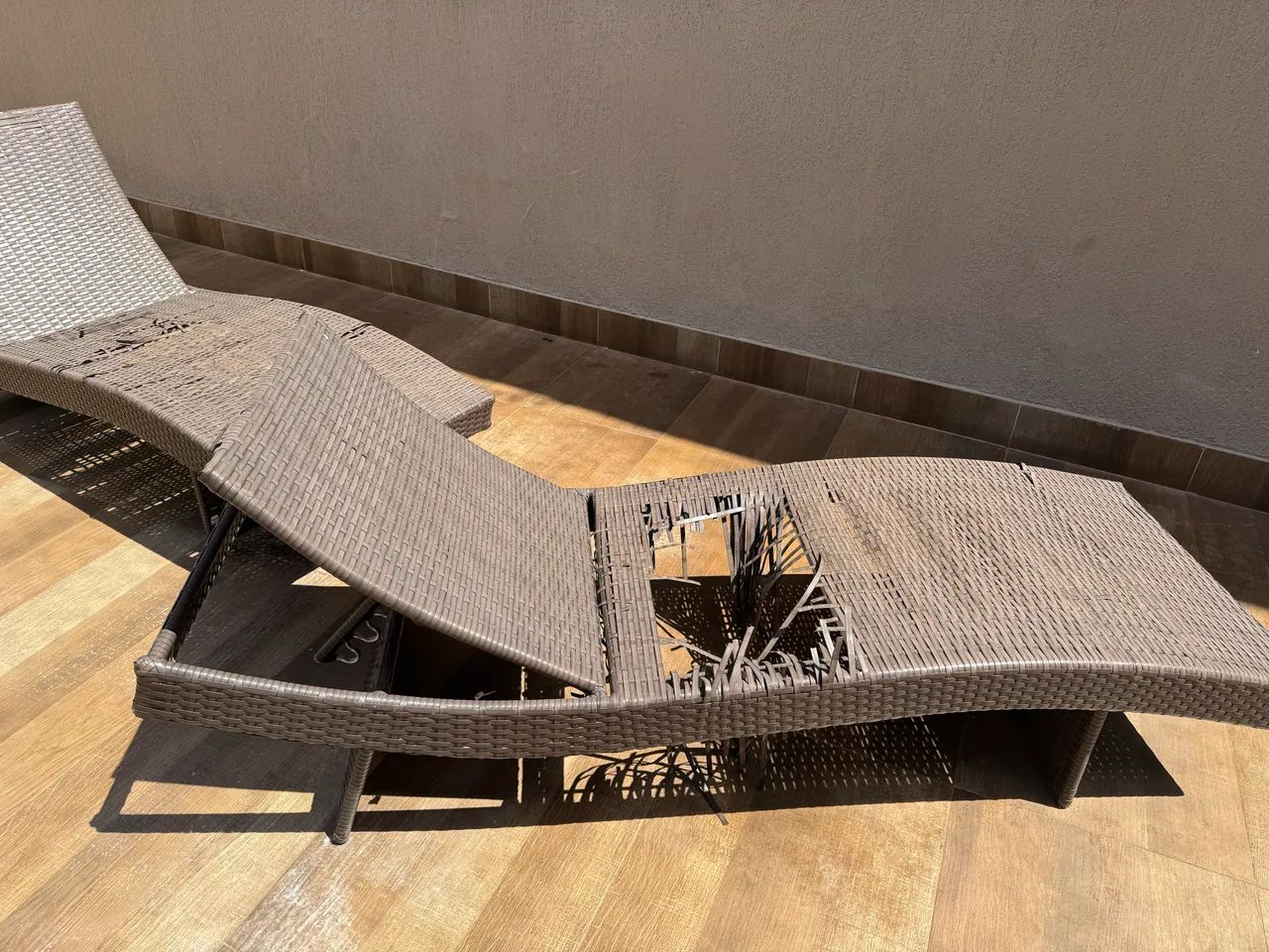 Espreguiçadeira para piscina. - Foto 2