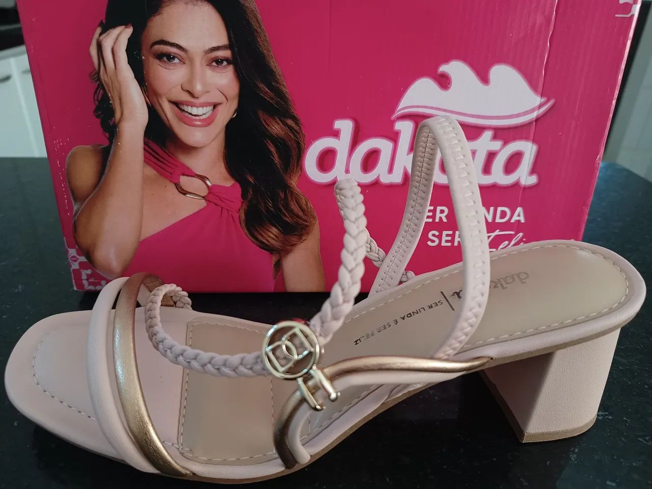 Sandália Dakota n?40, sem uso