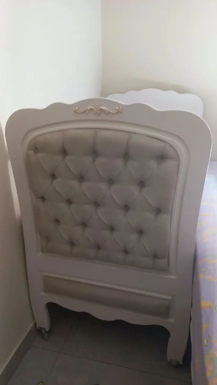 Vendo berço novinho com colchão de bambu e vira cama  - Foto 3