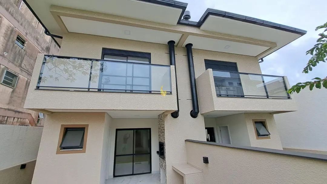 Excelente opção de moradia 3 Dormitórios na praia de Canasvieiras! REF: 314 - Foto 2