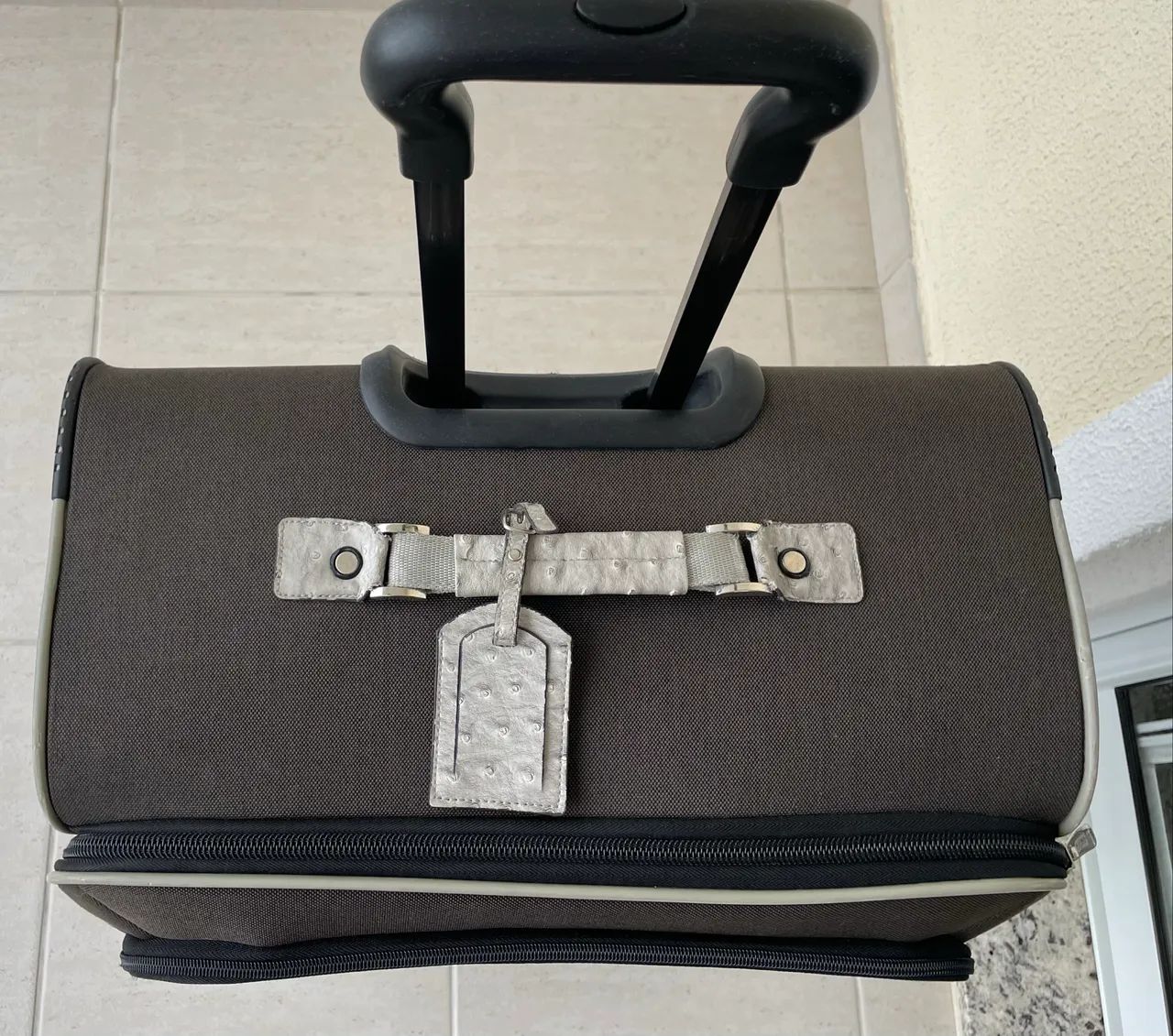 Mala de viagem grande original da GUESS - Foto 3