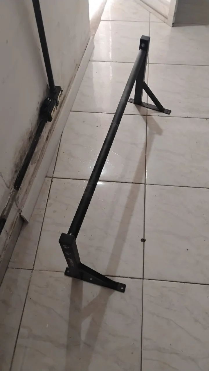 ? Barra Fixa de Parede Blackwolf