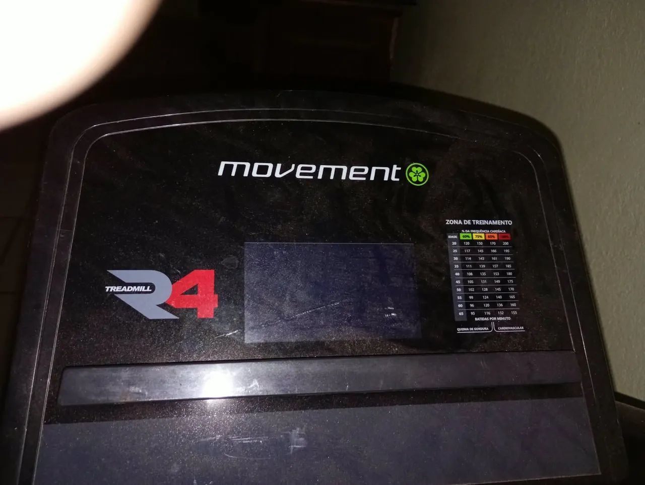 Vende-se esteira movement r4 - Foto 2