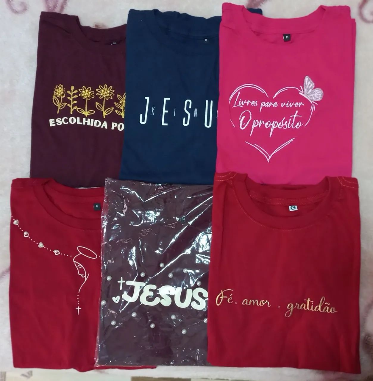 Lote de roupas femininas - loja fechou