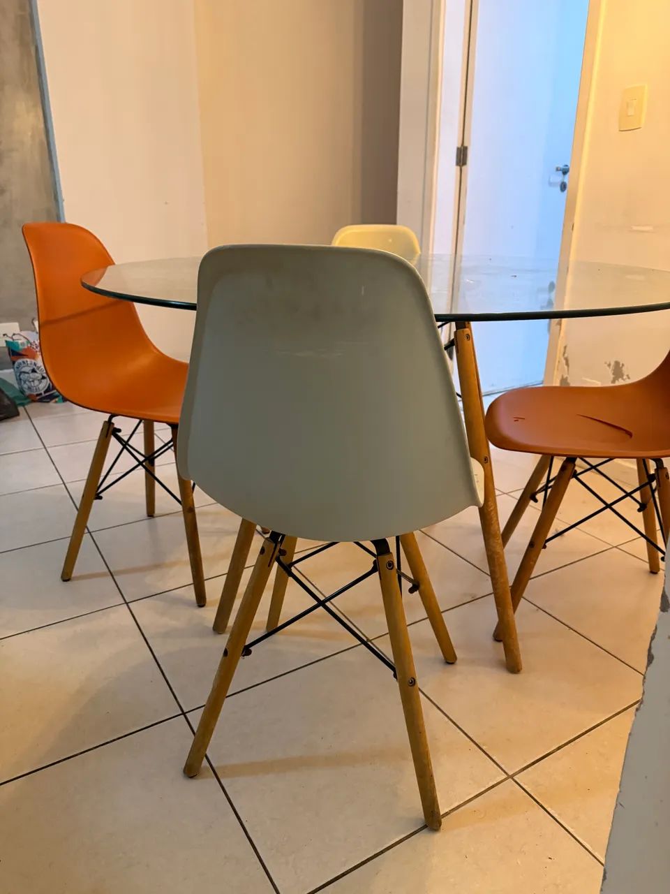 Mesa 4 lugares - tampo de vidro - Foto 2