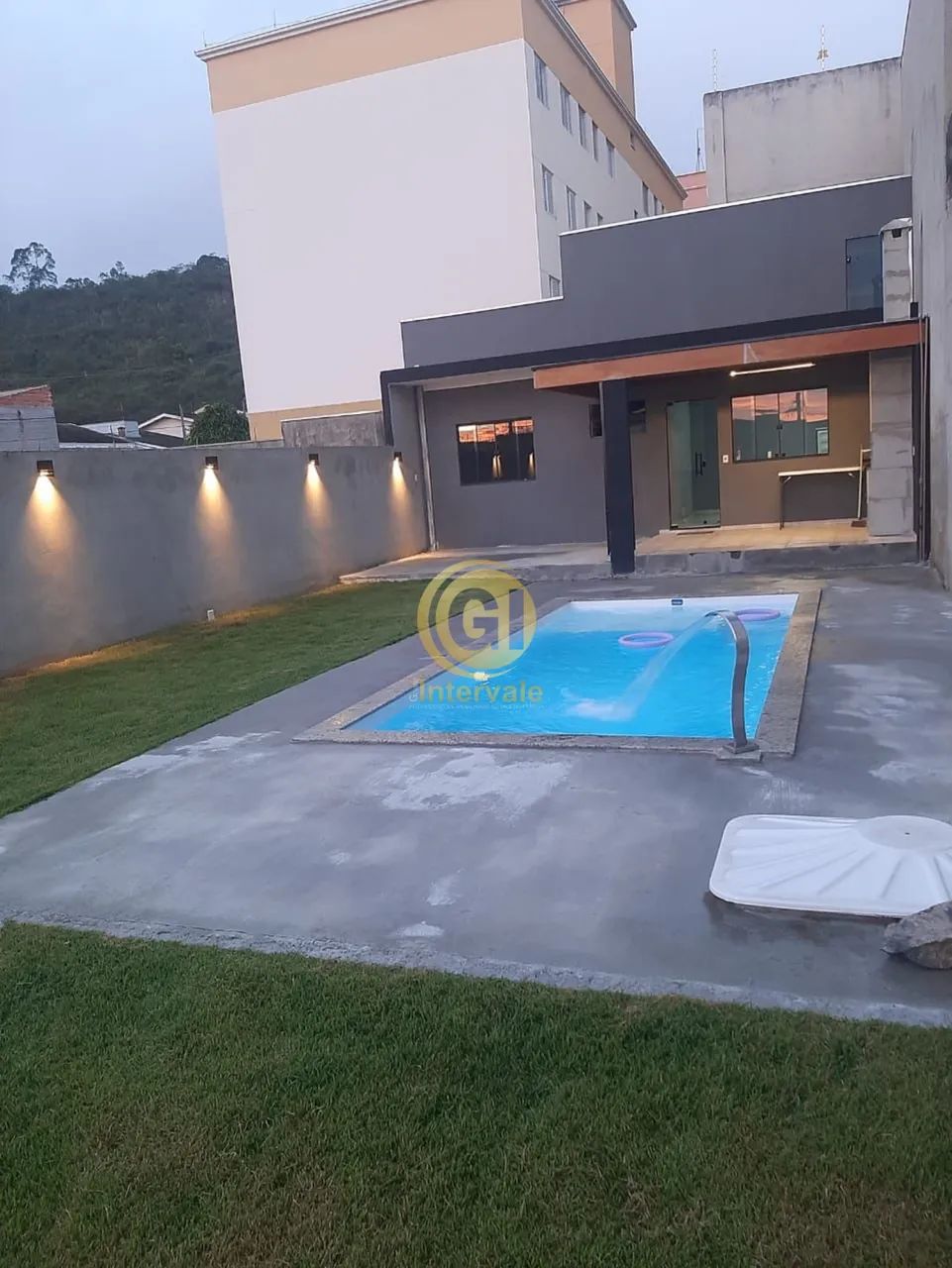 Linda Casa no Jardim Santa Júlia