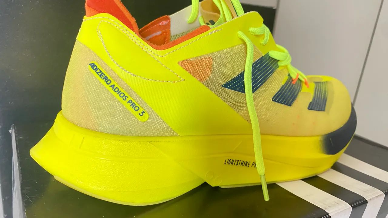 Tênis Adidas Ultra premium - Foto 3
