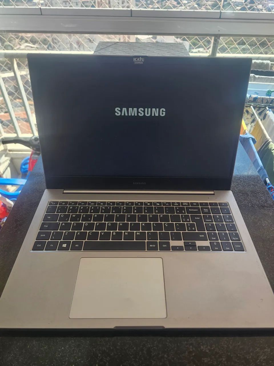 Notebook samsung Book Intel Core i5 8 gigas Ran HD 1 Terá