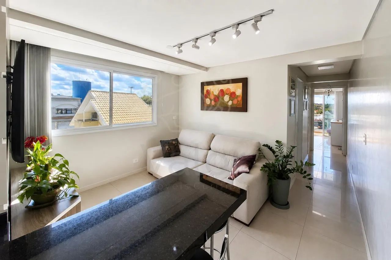 Apartamento Mobiliado com 2 Quartos e Vaga no São Francisco