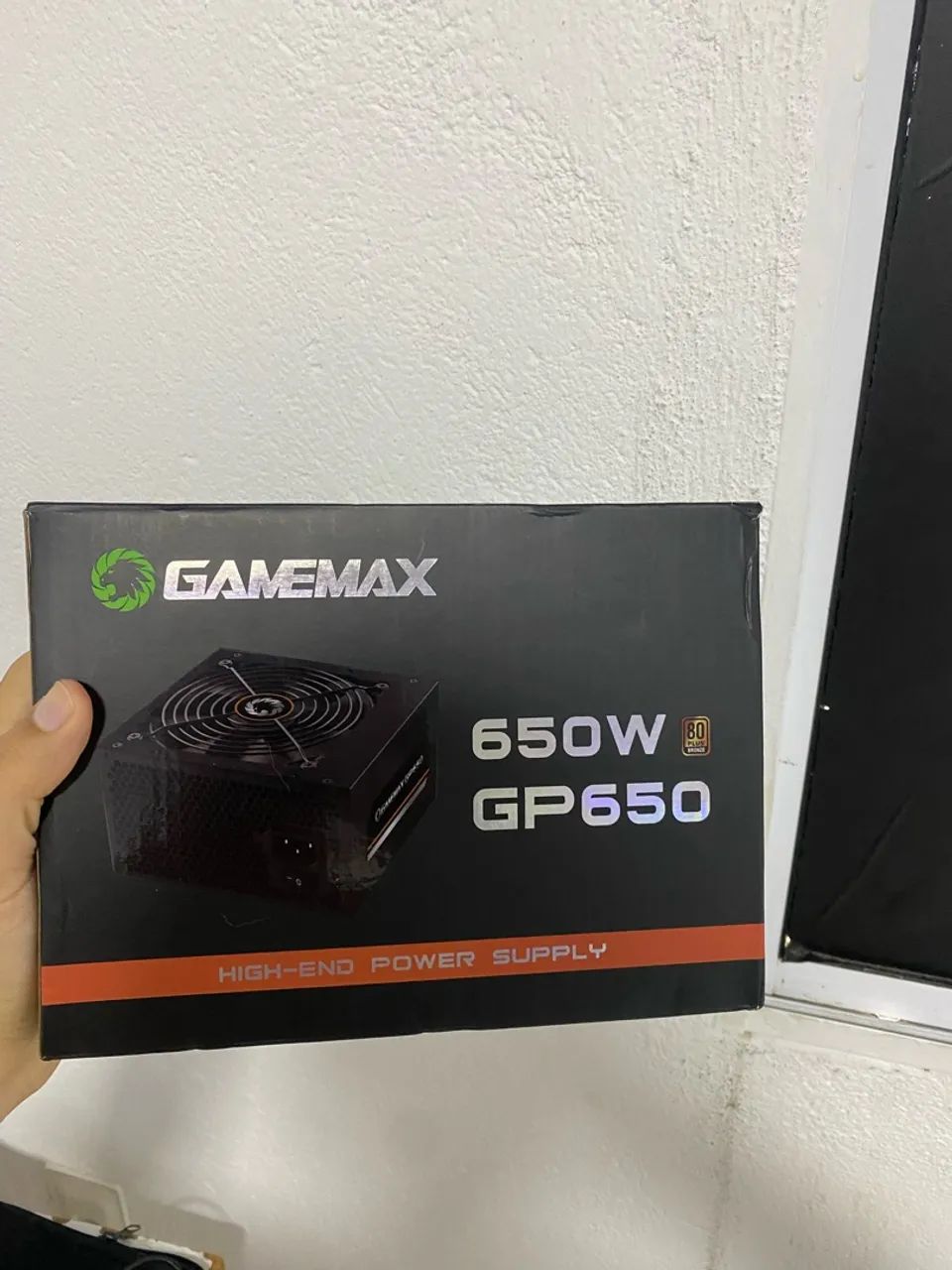 Fonte Gamemax 650W