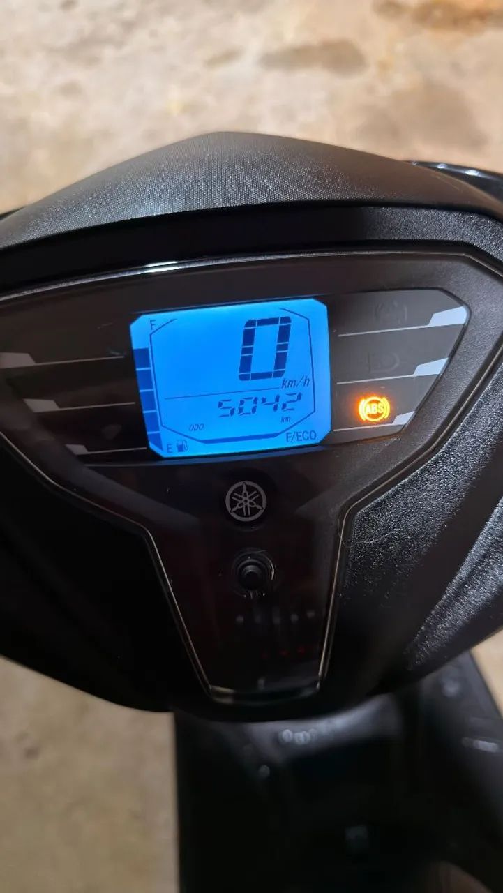 Yamaha Fluo 2024 - Foto 4