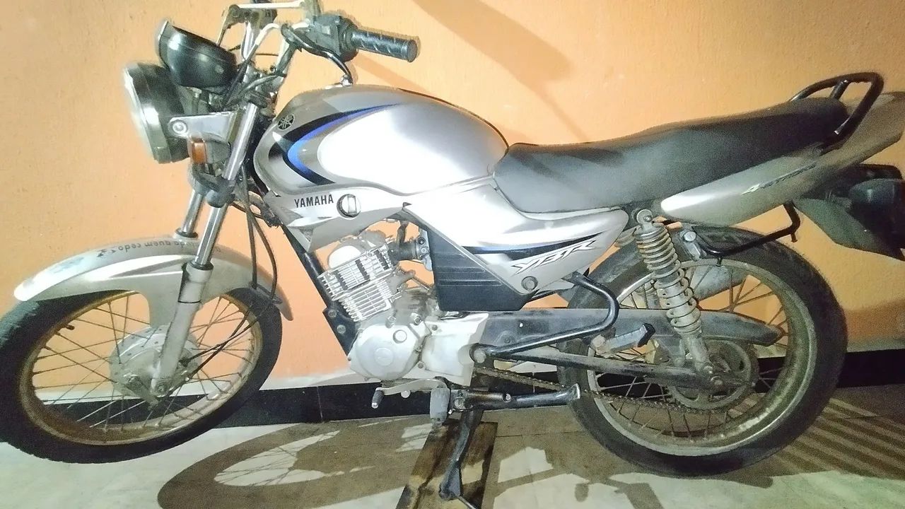 YBR 125 2008 - Foto 3