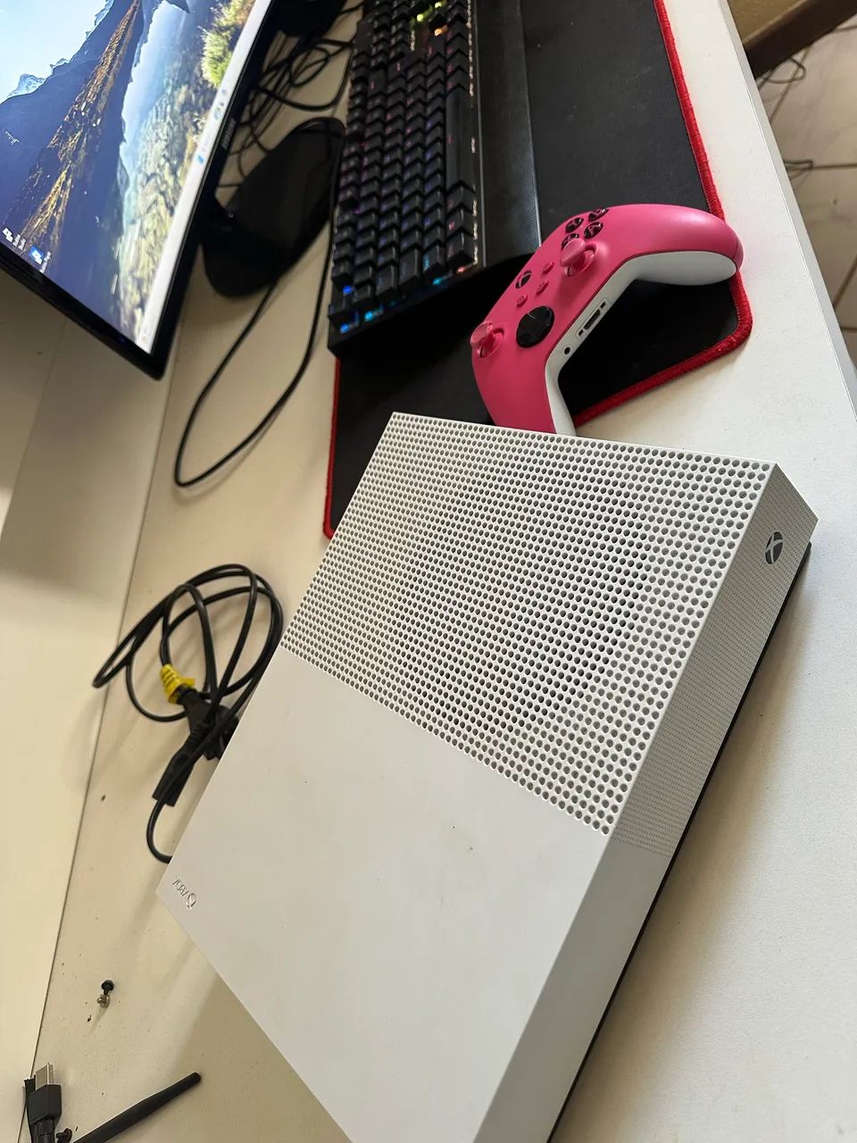 Xbox one s 1 TB  - Foto 5