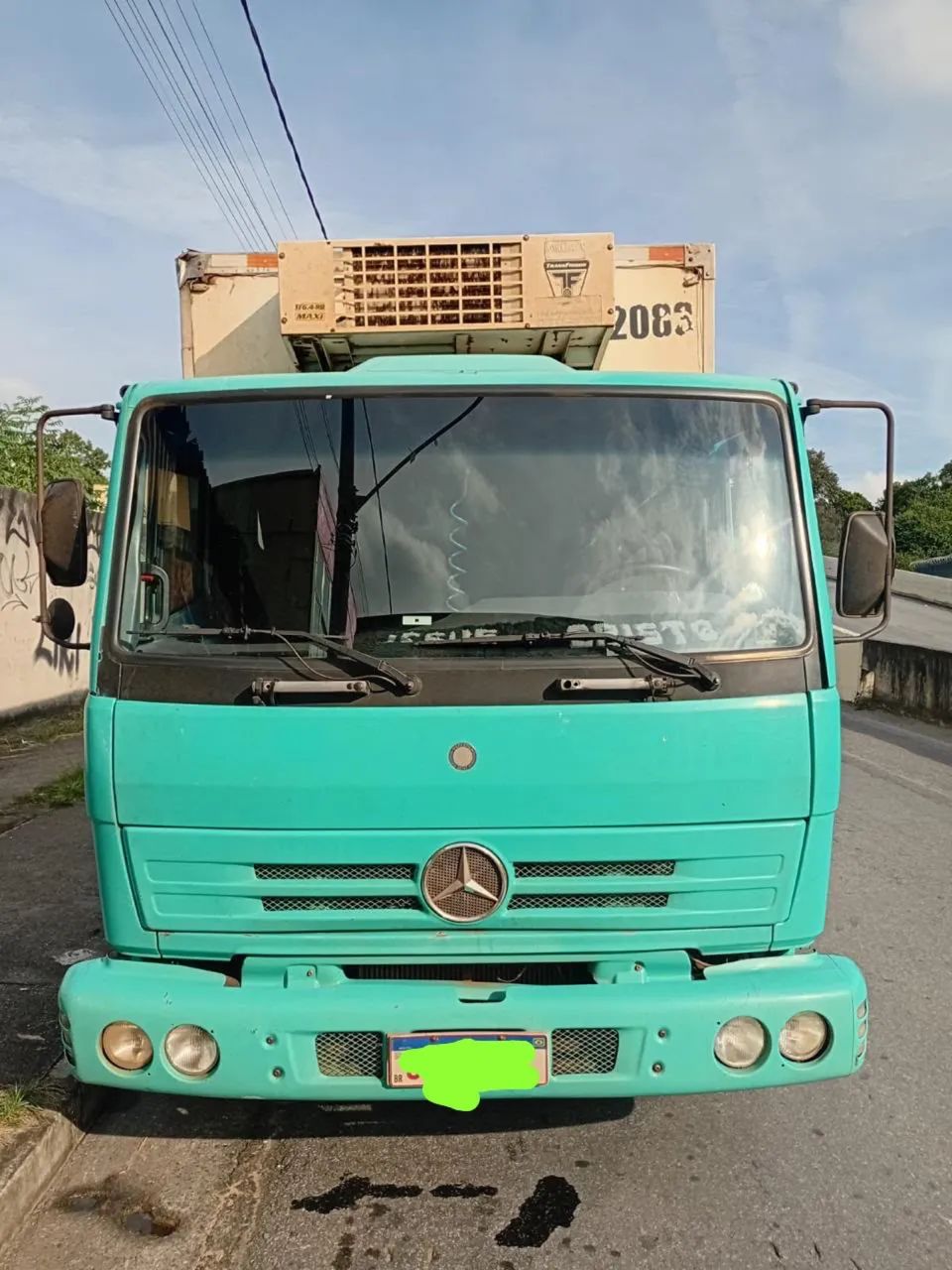 MERCEDES 712c REFRIGERADO