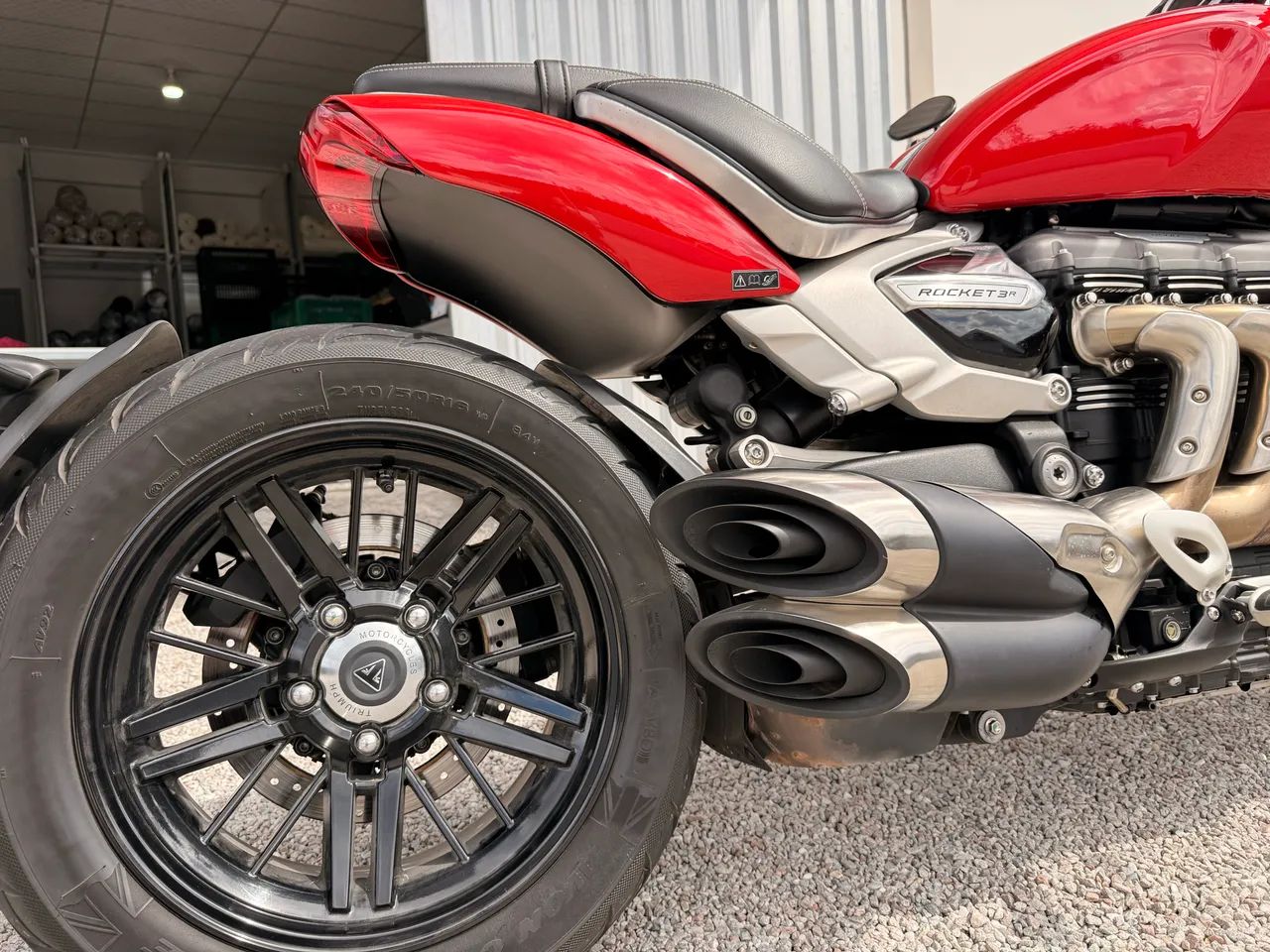 Triumph Rocket 3  - Foto 2