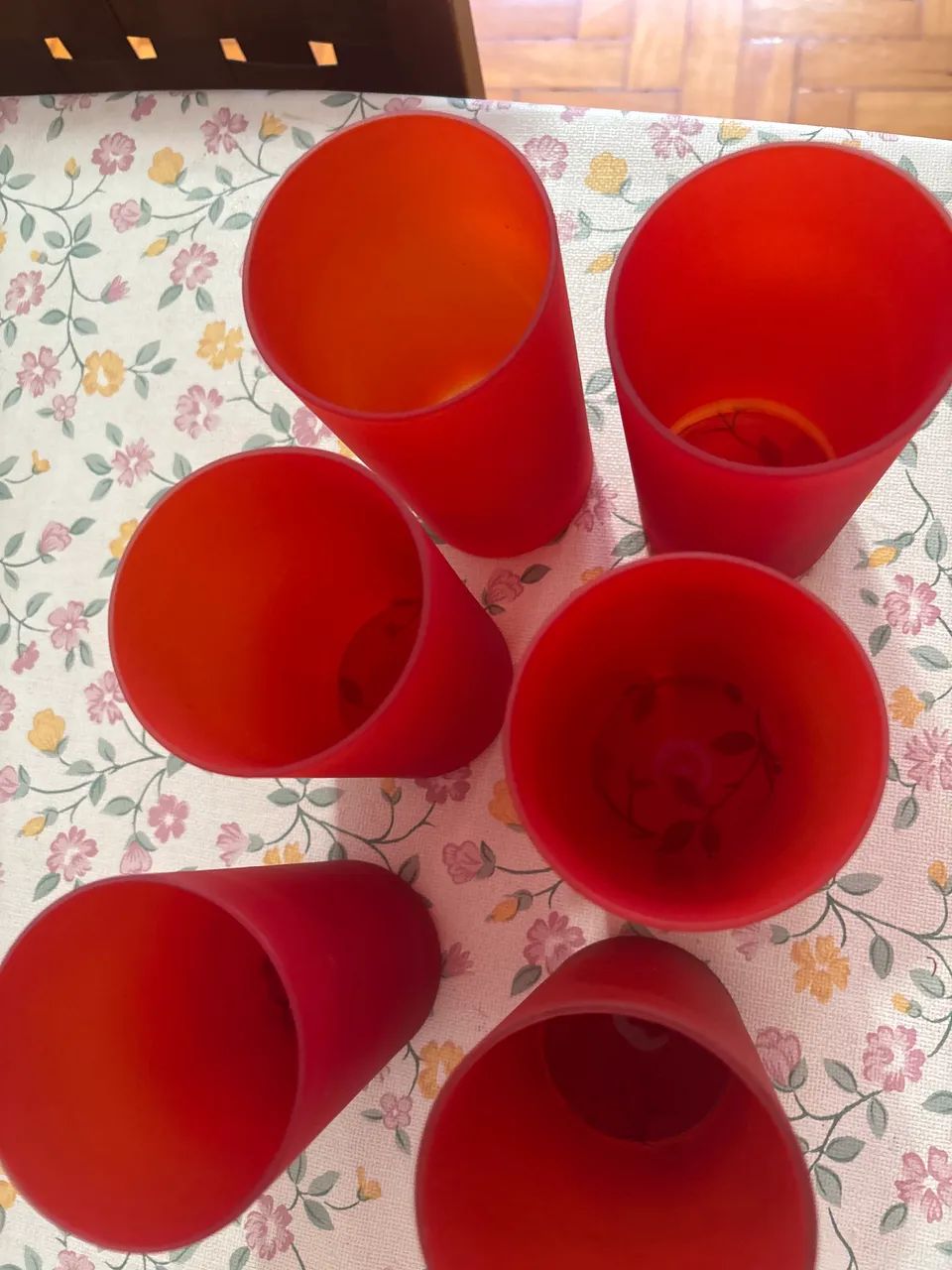 Copos de vidro vermelho - Foto 3