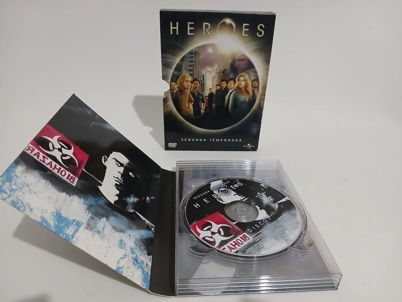 Primeira e Segunda temporada  serie Heroes - Foto 3