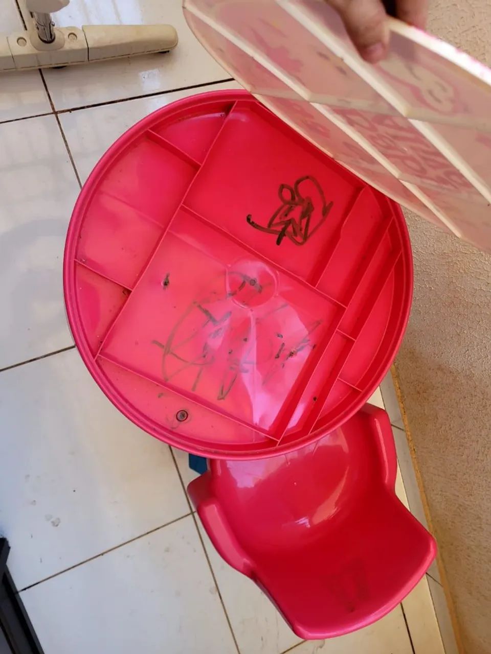 Mesa e cadeira infantil  - Foto 2
