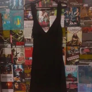 Vestido preto estilo gótico de marca de luxo