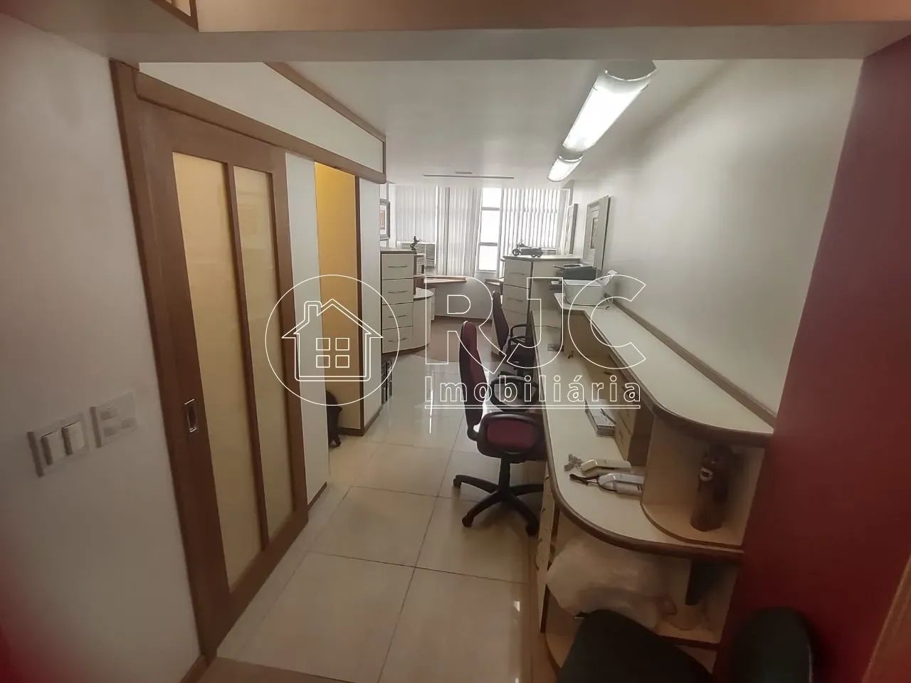Imóvel para venda possui 30 metros quadrados com 1 quarto em Tijuca - Rio de Janeiro - RJ