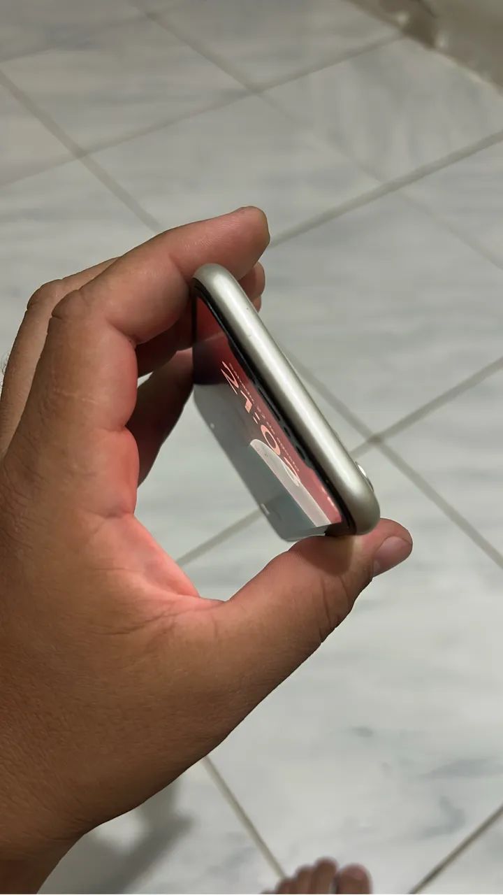 iPhone 11 BRANCO - Foto 4