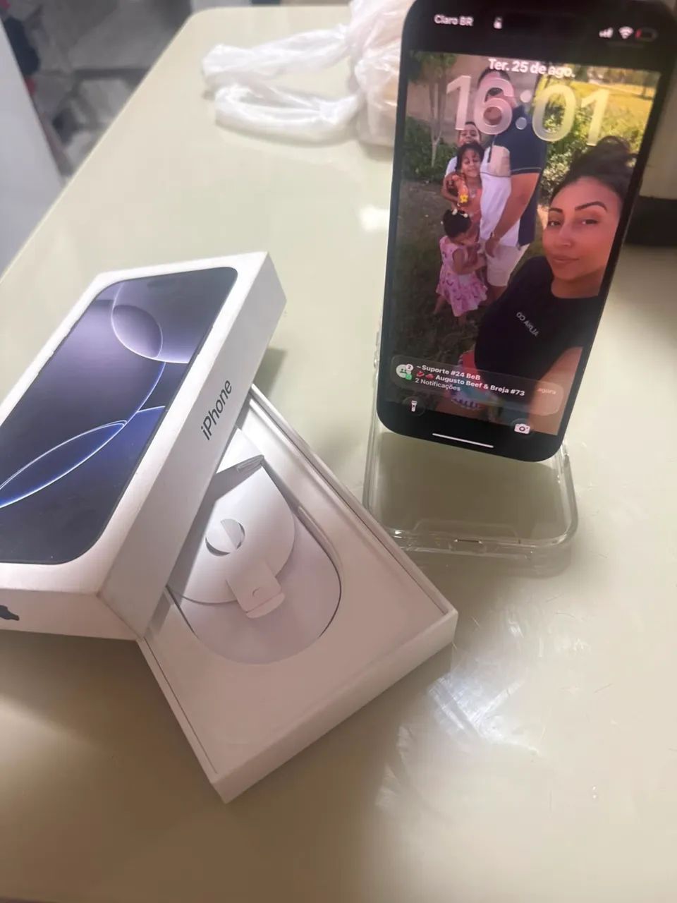 iPhone 16 pro max - Foto 2