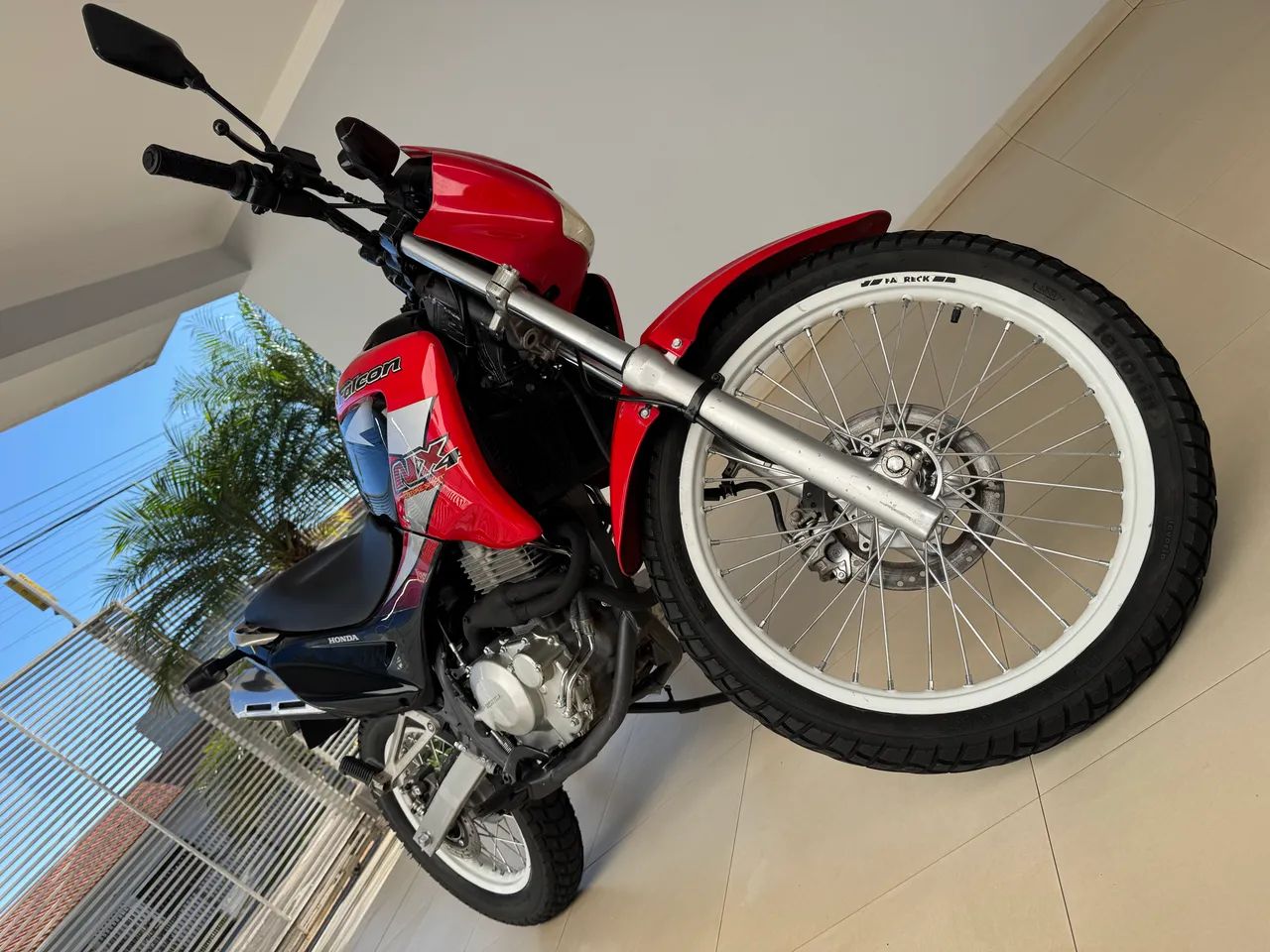 Honda NX-4 Falcon 400 2004 - Foto 3