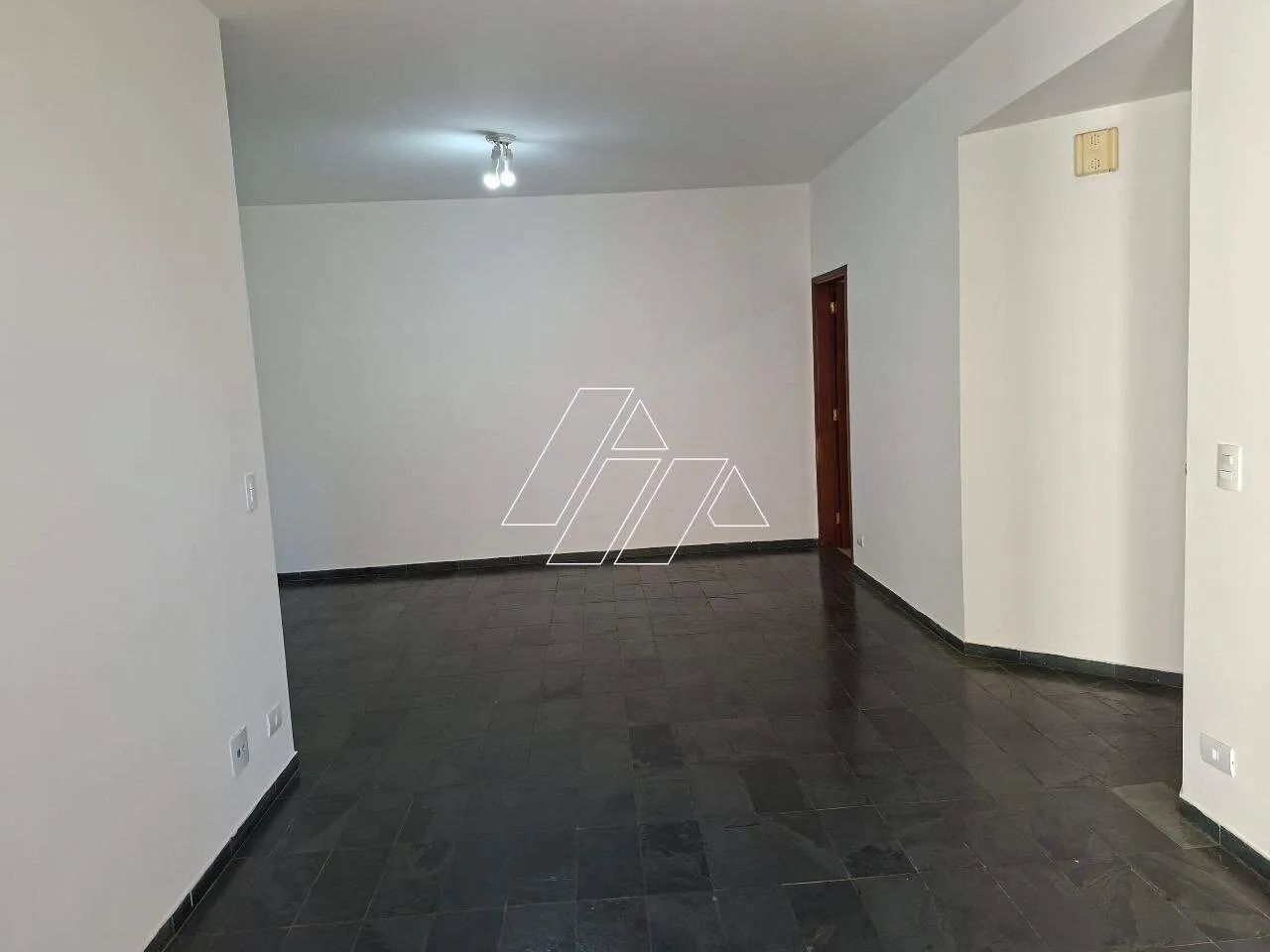 Apartamento com 3 quartos à venda no Edifício Astúrias  Centro, Marília/SP - Foto 2