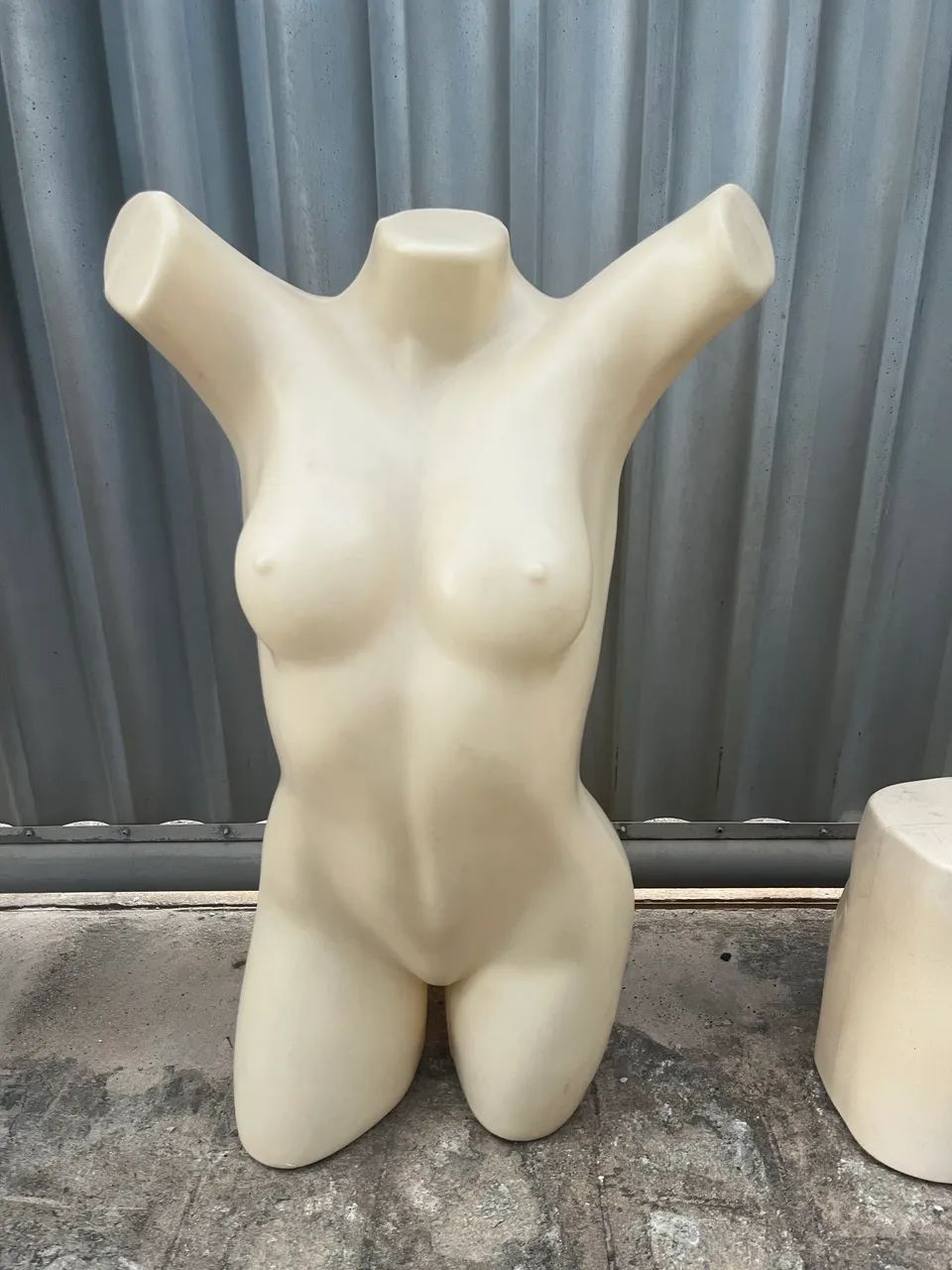 Manequim busto feminino 