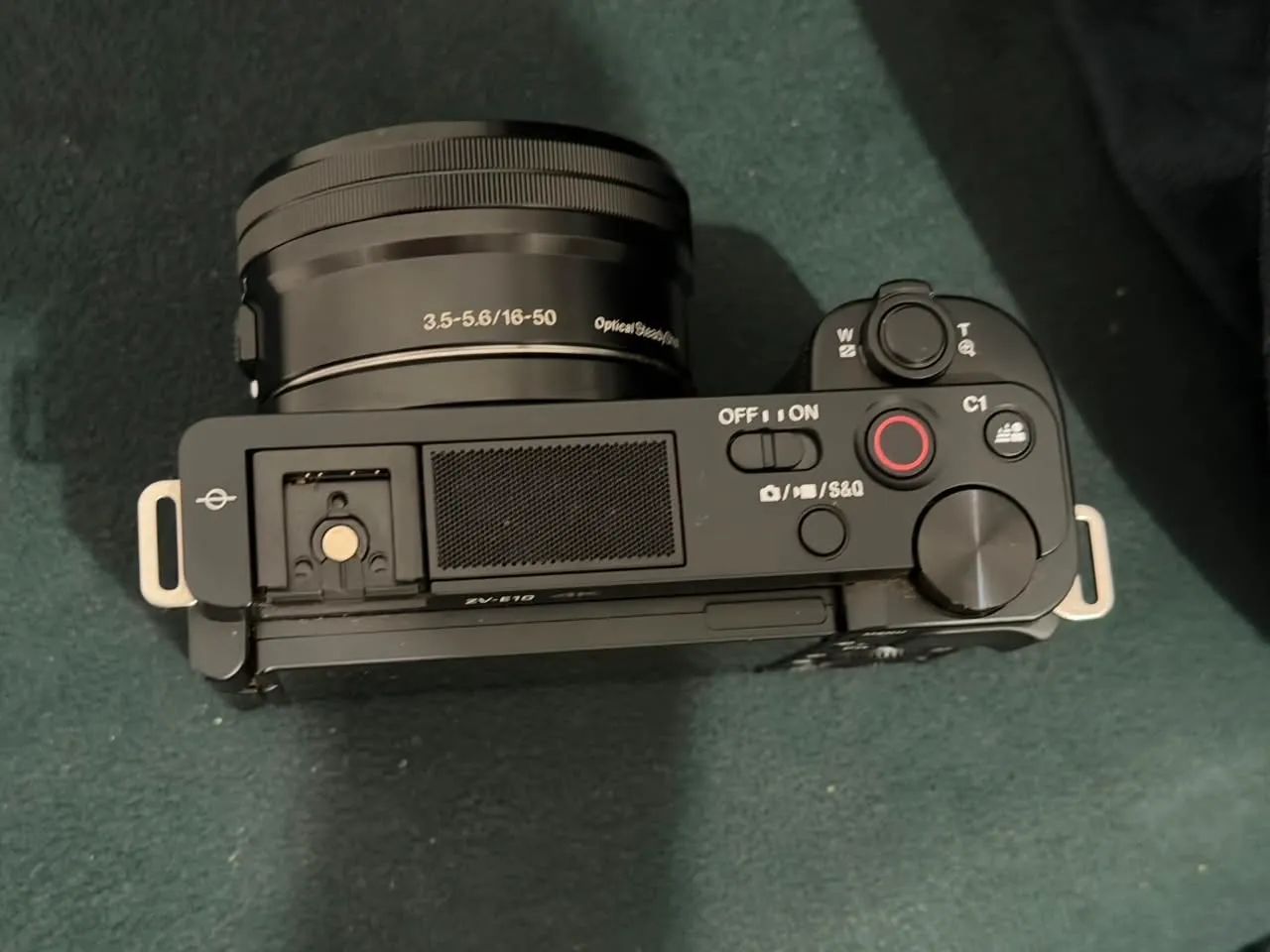 Câmera Sony ZV-E10 completa 