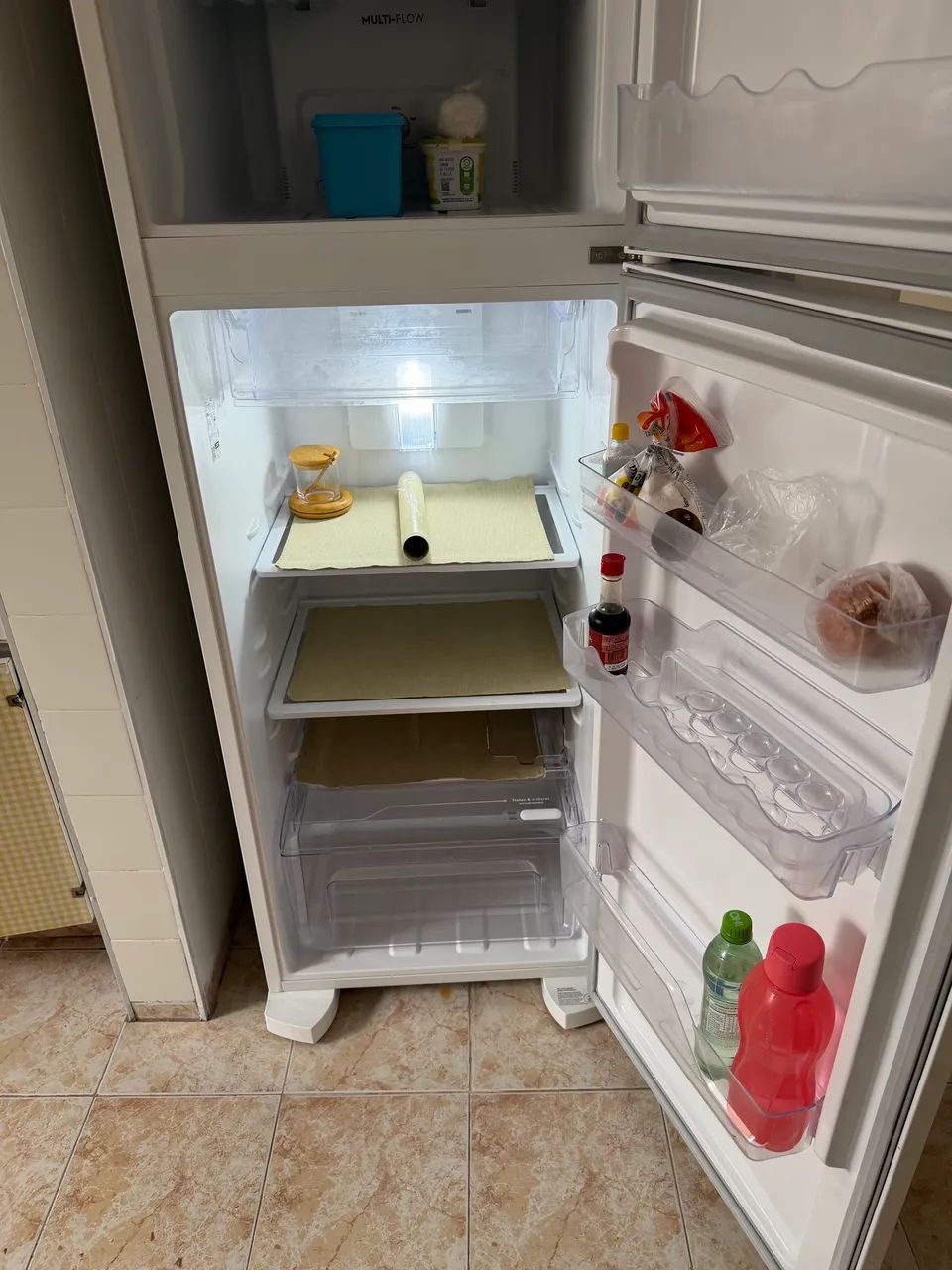 Geladeira Eletrolux semi zero 