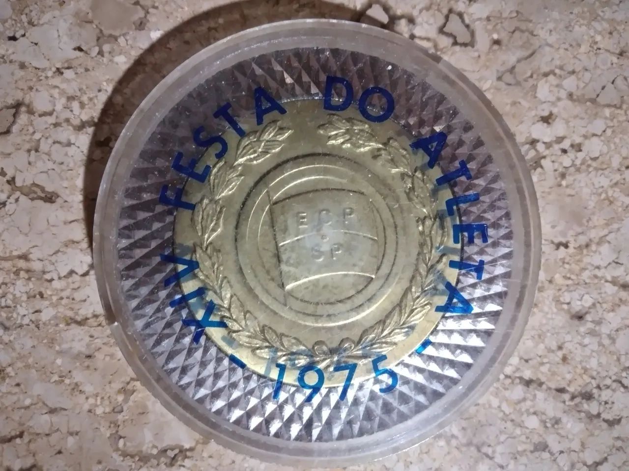 Lote com 2 medalhas ECP de 1975 - Foto 4