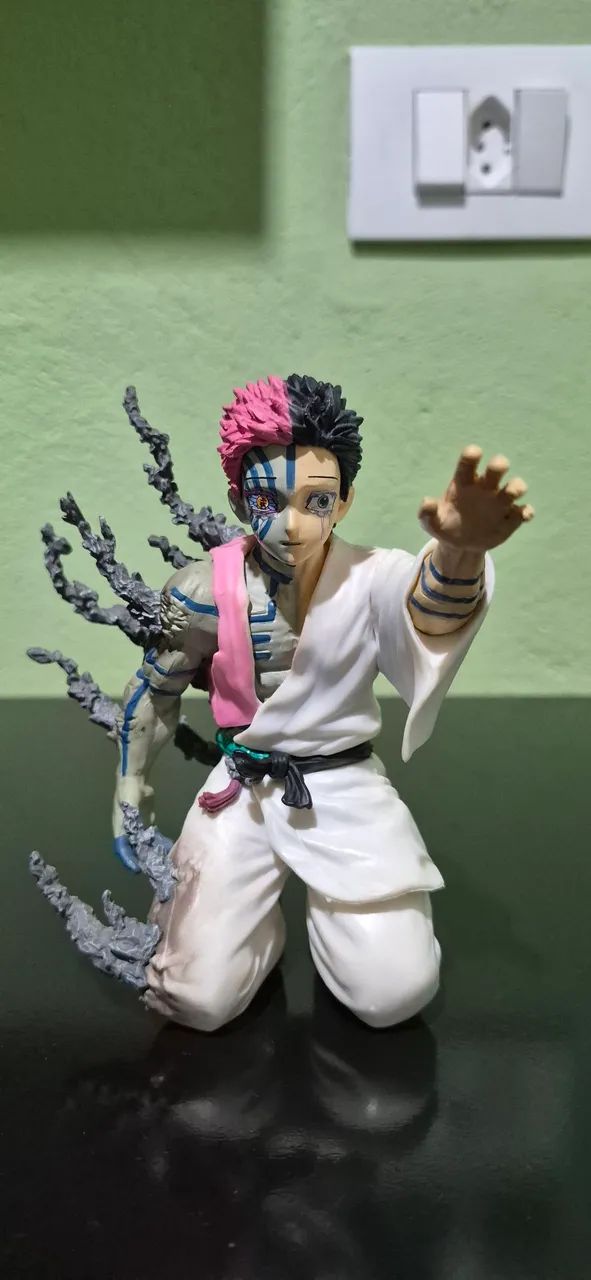 Figure Akaza 13CM