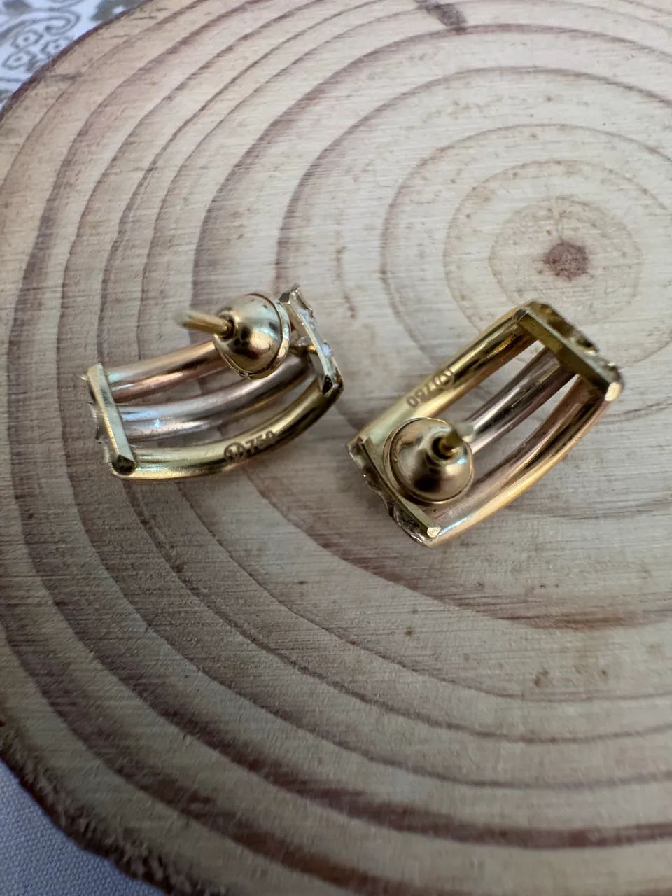 Brinco ouro vivara 