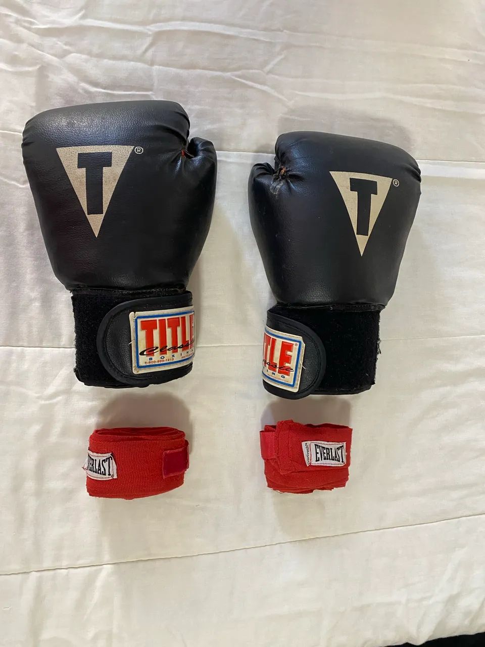 Luva de Boxe Title Classic (14 oz) + Ataduras Everlast - Foto 4