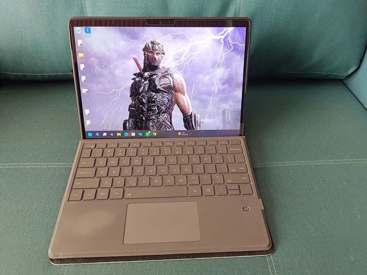 Surface Pro 8 i5／8／256 新品未開封　本日限り Microsoft Surface Pro 8 - Core i5 - 8Gb RAM - SSD 256GB