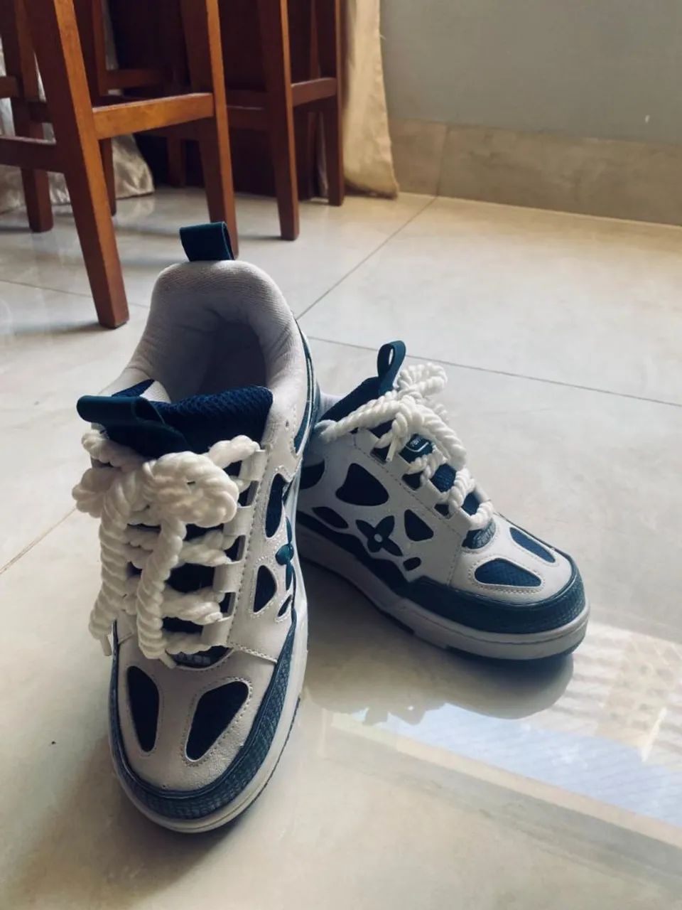 Tenis LV 